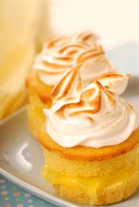 Lemon Cream Cupcake