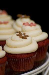 White Chocolate Mousse Cupcake